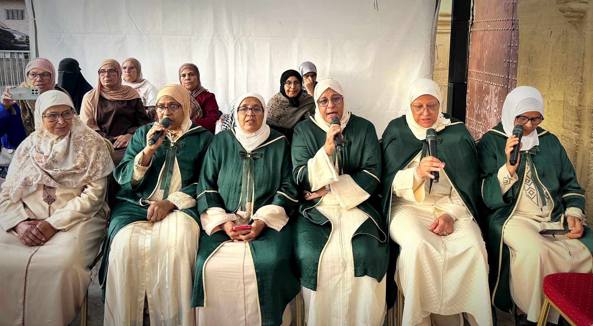 في سياق مواصلة الاحتفاء بالرسالة الملكية السامية بمناسبة مرور خمسة عشر قرنا على ميلاد الرس