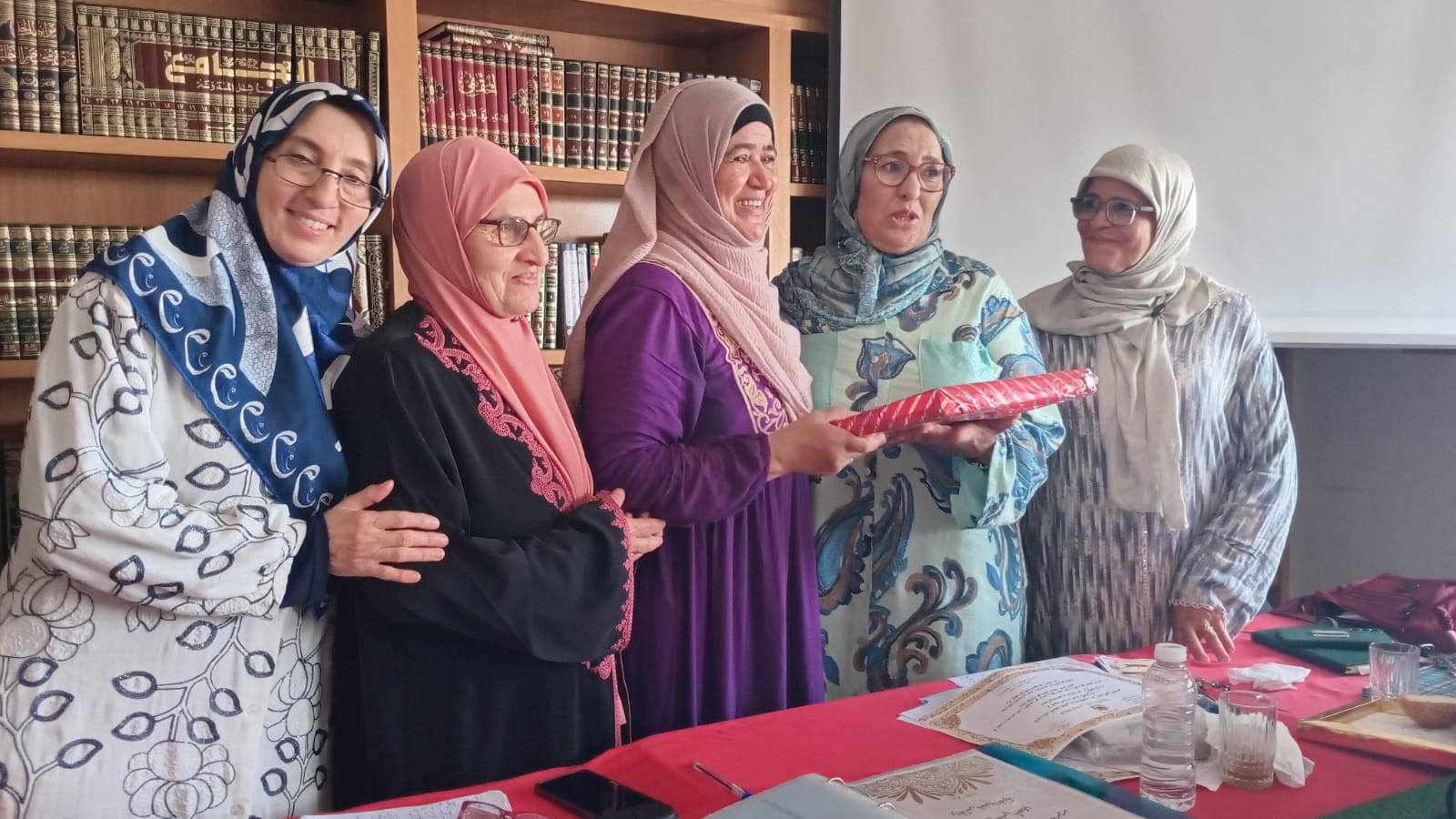لمضامين الرسالة المولوية الداعية للاهتمام بالسيرة النبوية الشريفة نظم المجلس العلمي (لجنة