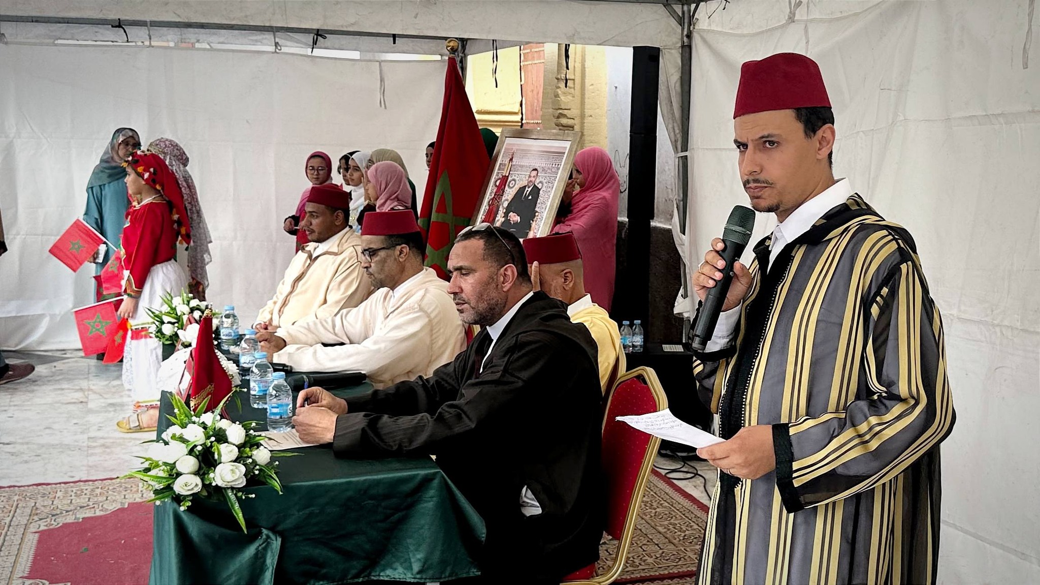في مشهد جمع بين إشعاع الرسالة النبوية ونبل المعرفة، وبين التربية على القيم والانفتاح على ع