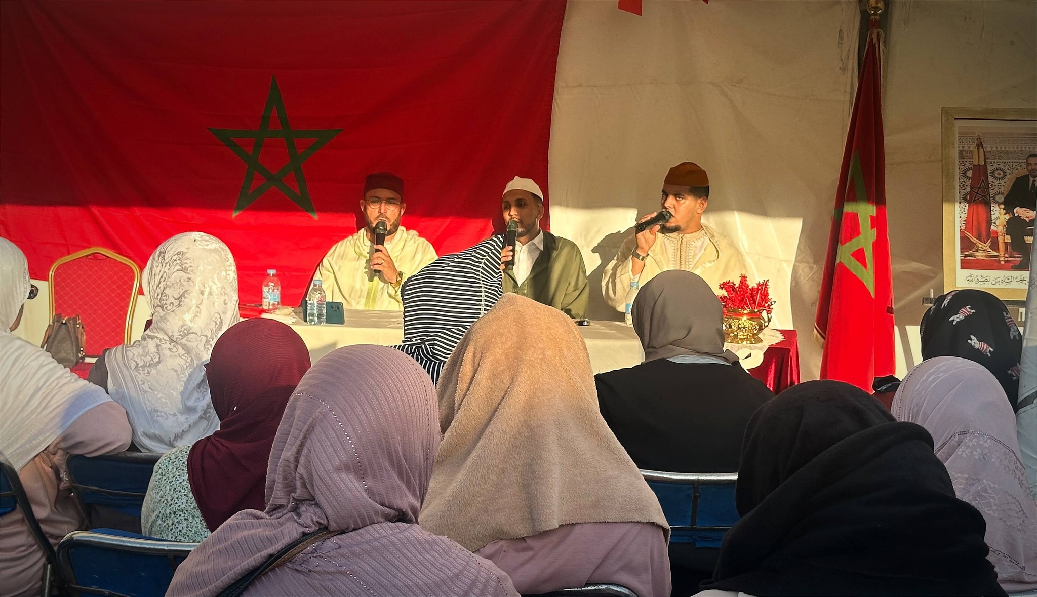 في أجواء يوم الجمعة المبارك، حيث تتعانق نفحات الإيمان مع معاني الاجتماع والتراحم، واصلت ال