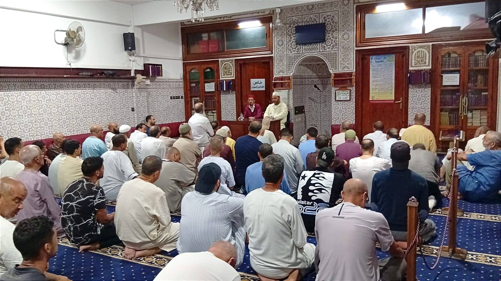 صور من الندوة العلمية بمسجد حكم1 بعنوان "الأدب مع النبي صلى الله عليه وسلم في حياته وبعد و