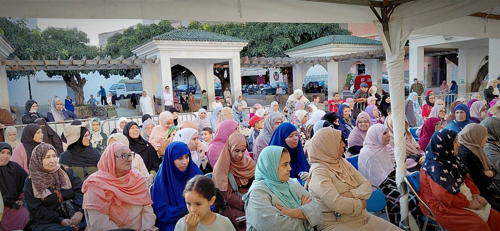 في أجواء يوم الجمعة المبارك، حيث تتعانق نفحات الإيمان مع معاني الاجتماع والتراحم، واصلت ال