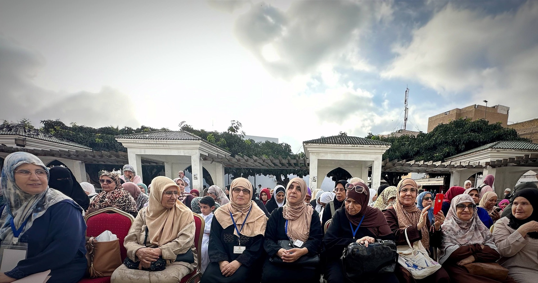 في مشهد جمع بين إشعاع الرسالة النبوية ونبل المعرفة، وبين التربية على القيم والانفتاح على ع