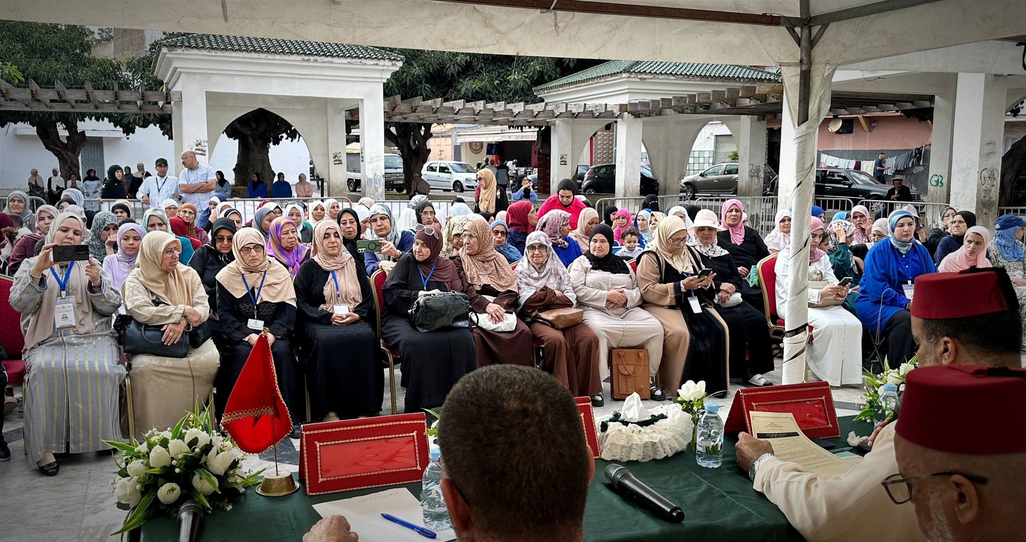في مشهد جمع بين إشعاع الرسالة النبوية ونبل المعرفة، وبين التربية على القيم والانفتاح على ع